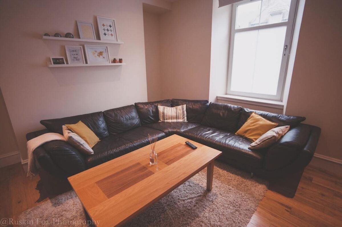 Apartment B Aberdeen Bagian luar foto