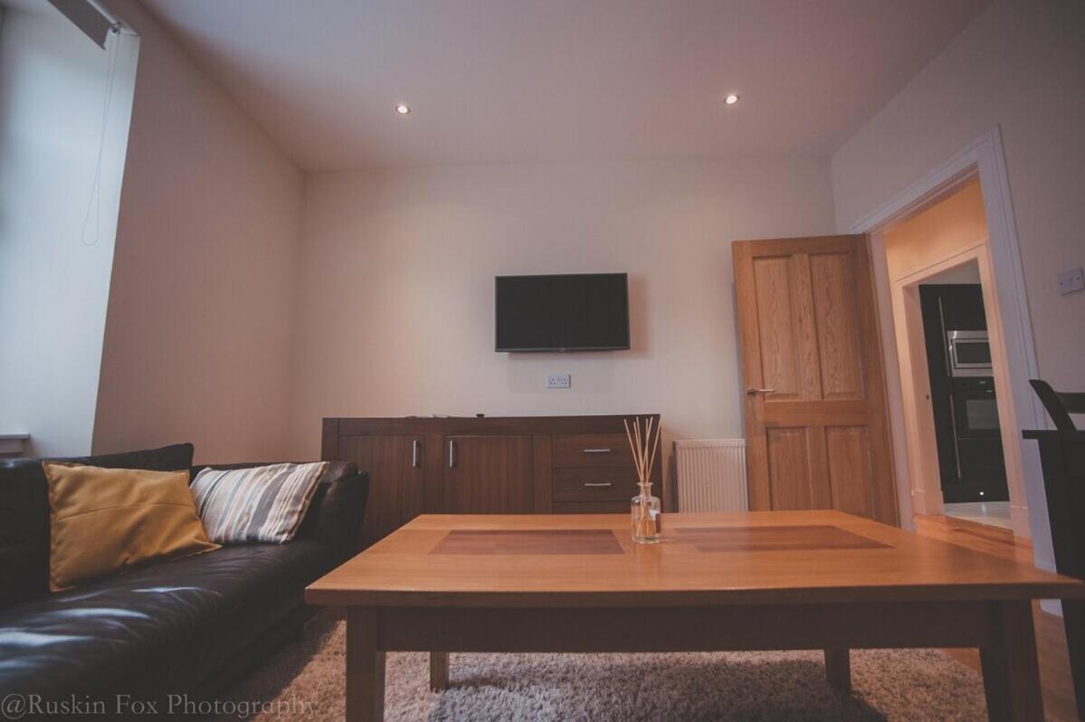 Apartment B Aberdeen Bagian luar foto
